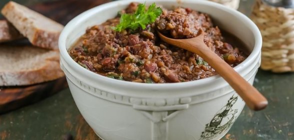 Рагу из фасоли с аджикой