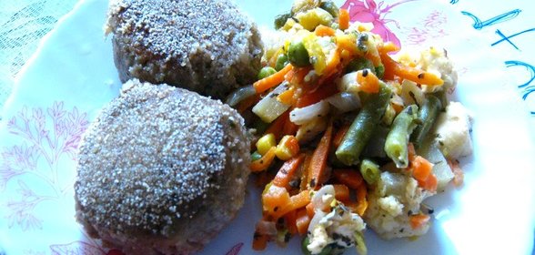 Тефтели из чечевицы с картофелем