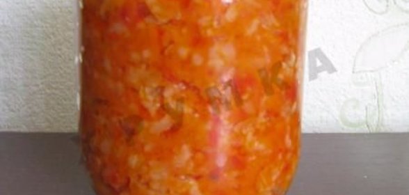 Консервированный салат с рисом на зиму