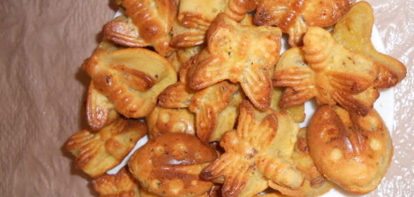 Чечевица и зеленый горошек со сметаной