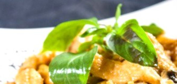 Грибы по‑провански (Mushrooms a la Provencal)