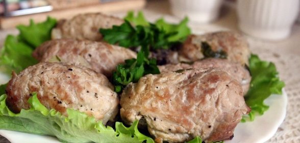 Мясные рулетики с беконом