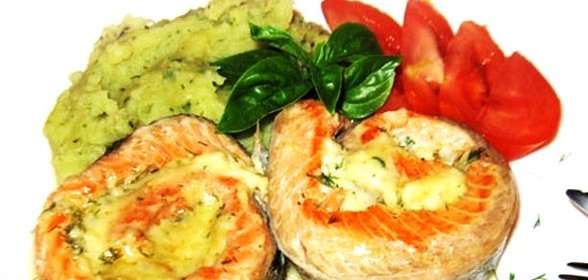 Рулеты из форели с сыром