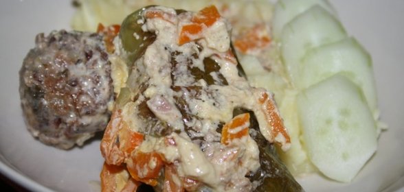 Голубцы из молодой капусты с говядиной и красным рисом Рубин + тефтели