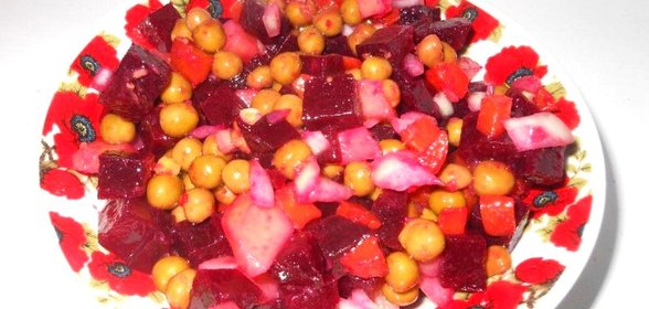 Салат Винегрет с консервированным горошком