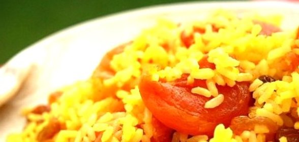 Сладкий плов с сухофруктами