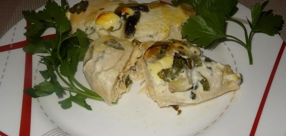 Куриная грудка в винном маринаде и грибами