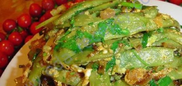 Лобио из стручковой фасоли с яйцом по-грузински