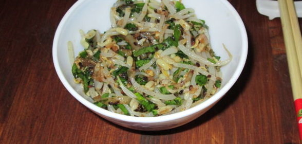 Яичница-глазунья с салом