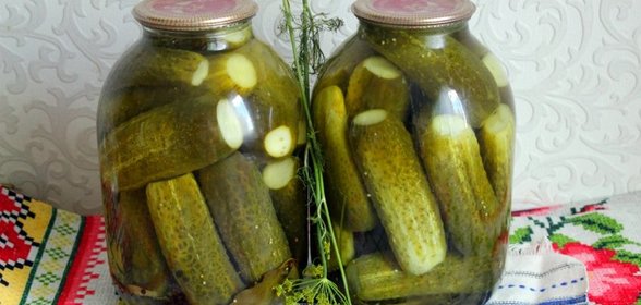 Маринованные огурцы