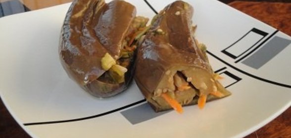 Рулетики из баклажанов по-грузински
