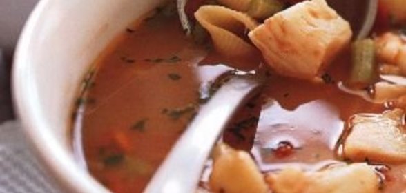 Рагу из фасоли и палтуса с макаронами