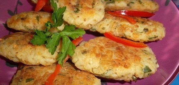 Рисовые котлеты с сыром и петрушкой