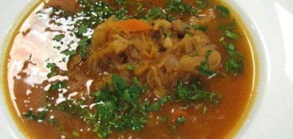 Постные щи из квашеной капусты с белыми грибами