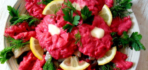 Котлетки фаршированные алычей