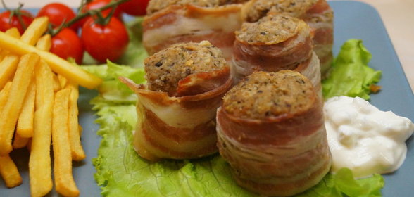 Тирольский попьет с чесночный соусом