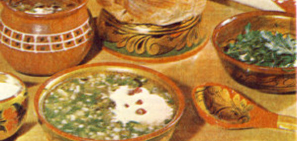 Щи из квашеной капусты с мясными или рыбными консервами