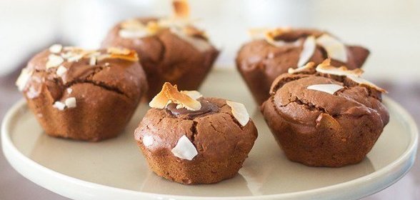 Шоколадные капкейки с кокосовым орехом