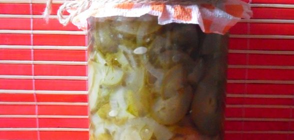 Салат из огурцов на зиму