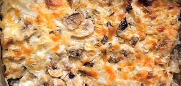 Грибы с куриным филе и сыром в духовке