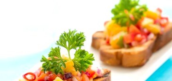 Красно-желтая закуска из перцев