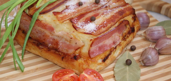 Запеканка из мясного ассорти САЛО для застолья 23 февраля