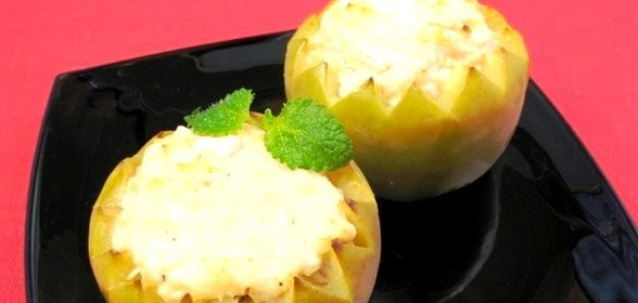 Фаршированные яблоки с курицей