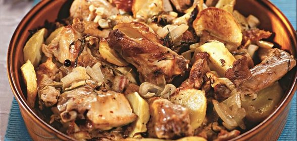 Кролик с розмарином и ягодами можжевельника