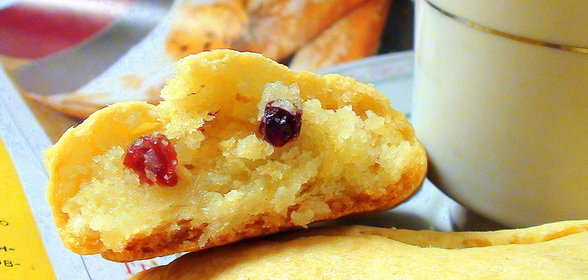 Невероятно вкусные творожные рулетики с брусникой