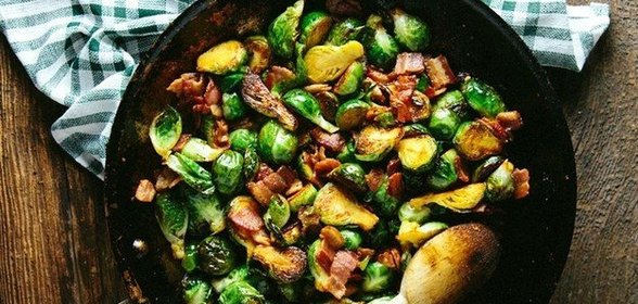 Брюссельская капуста с беконом