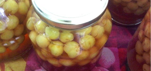 Черешня с косточкой на зиму