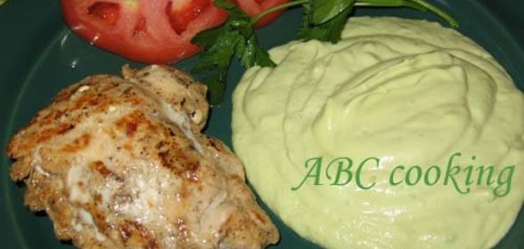 Lemon Chicken with Guacamole Sause
