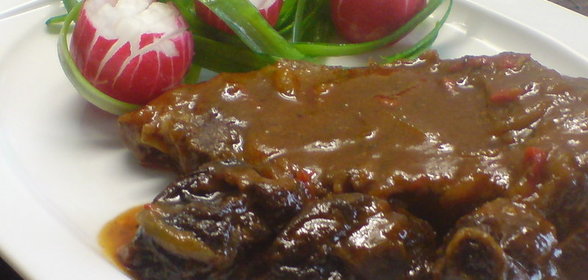 Телятина с черносливом