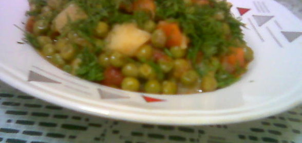 Зеленый горошек,тушеный с овощами