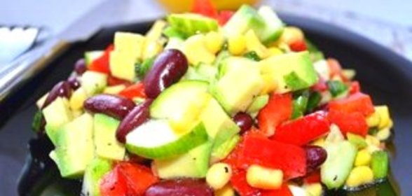 Салат с фасолью консервированной