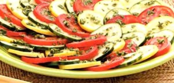 Закуска Мозаика из помидоров, тыквы и огурцов