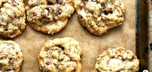 Овсяное печенье с орехами и шоколадом