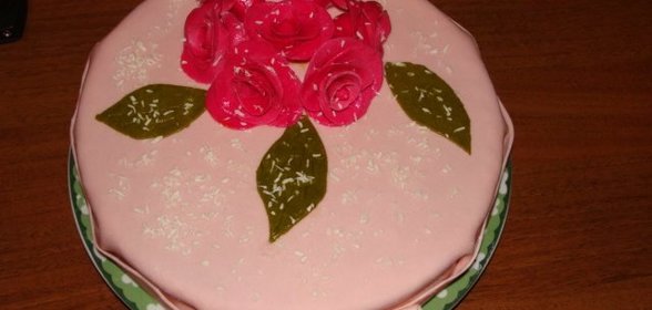 Торт с украшением из мастики (вариант)