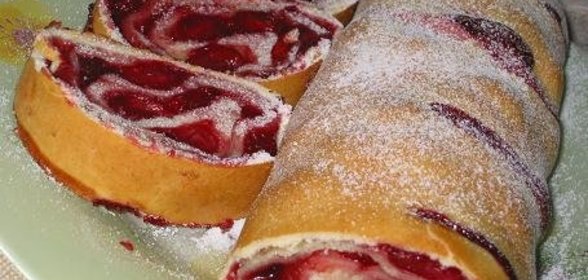 Вишневый штрудель