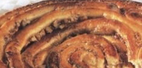 Щи из квашеной капусты с картофелем и кальмарами