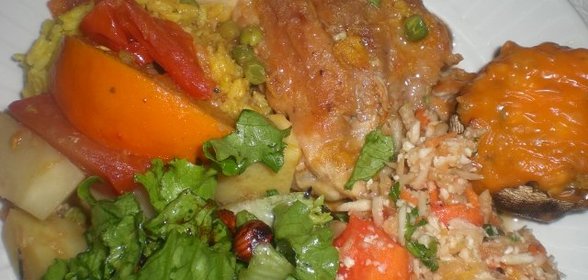 Курочка запечённая с кольраби и овощами