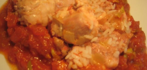 Куриное филе с соусом из оливок, каперсов и анчоусов