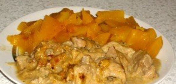 Индейка в сливочно-фруктовом соусе (мой вариант)