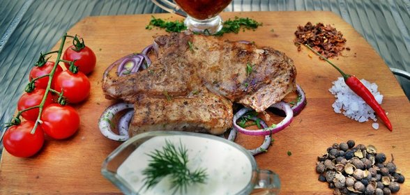 Свинина (шашлык) в луковом маринаде