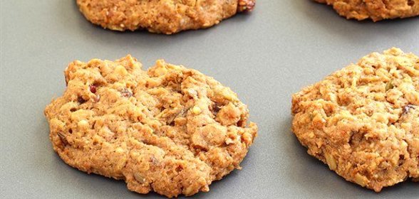 Печенье с имбирем и сухофруктами