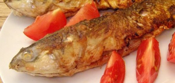 Жареный пеленгас, маринованный в аджике