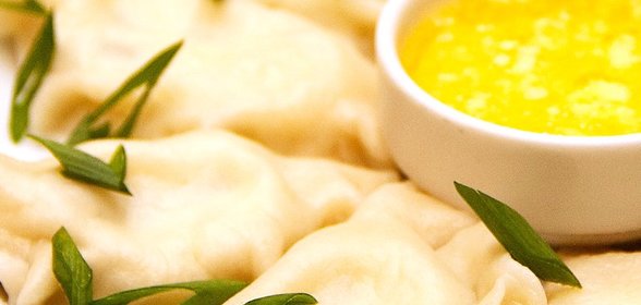 Соленые вареники с творогом и зеленью