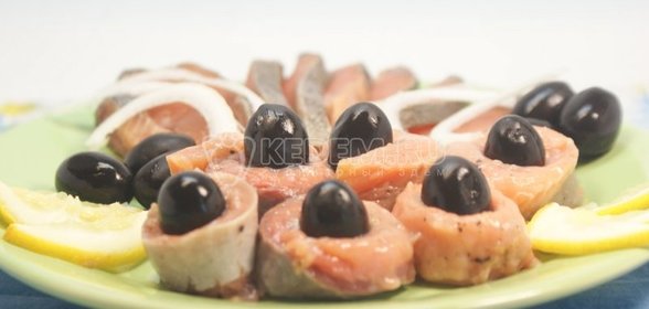 Салат из консервированной стручковой фасоли