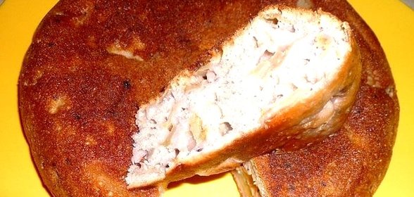 Шарлотка с вареньем в мультиварке