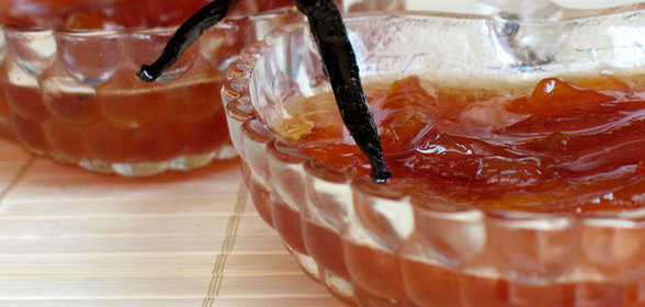 Нектариновое варенье с бурбонской ванилью